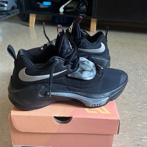 Men’s Zoom Freak 3 Black/Metallic Silver NWT